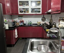 Blk 240 Lorong 1 Toa Payoh (Toa Payoh), HDB Executive #572285901